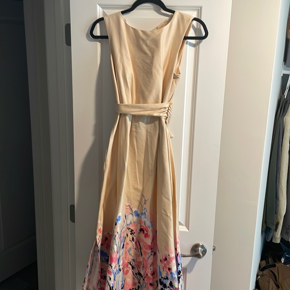 Anne Klein medium dress, knee length. NWT